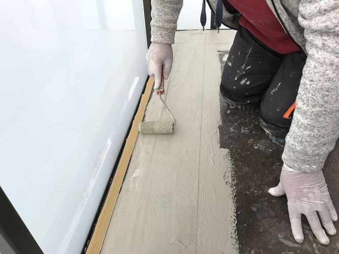 Remont balkonów w budynku przy ul. Branickiego w warszawskim Wilanowie