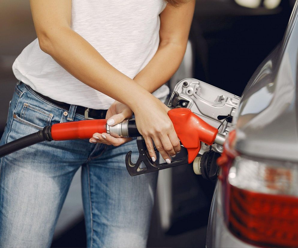 Gdzie w Olsztynie zatankujesz auto taniej? Tu możesz liczyć na rabaty