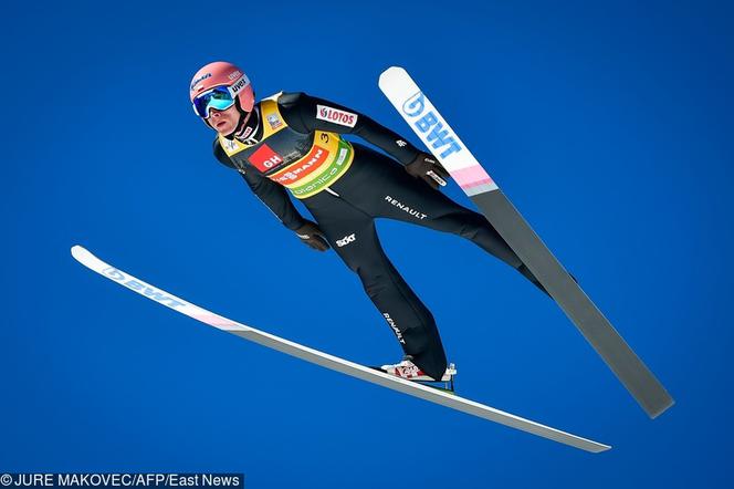 Dawid Kubacki oddał się swojej pasji. Pokazał ZDJĘCIE jak leci, ale... nie na nartach!