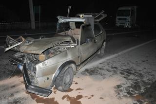 Barszcze: Wypadek, pijany kierowca golfa wjechał pod TIR-a, nie żyje pasażer ZDJĘCIA