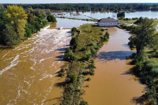 Szprotawa. Zniszczenia po powodzi 