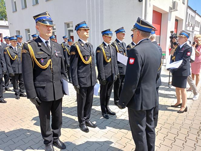 Akty nadania wyższych stopni służbowych odebrało w tym roku 21 strażaków z Komendy Miejskiej PSP w Siedlcach