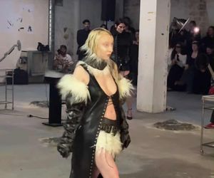Luna zadebiutowała w roli modelki. Zaprezentowała się na wybiegu w Paryżu