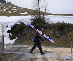 Niespodziewany gość na lotach Żyły i Kubackiego. Przejął kamerę PZN i wszystko było jasne