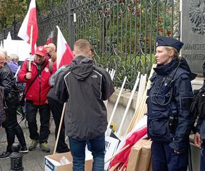 Demonstracja zwolenników PiS