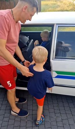 Marcin Mroczek (Piotrek z M jak miłość)_ z synami Ignacym i Kacprem