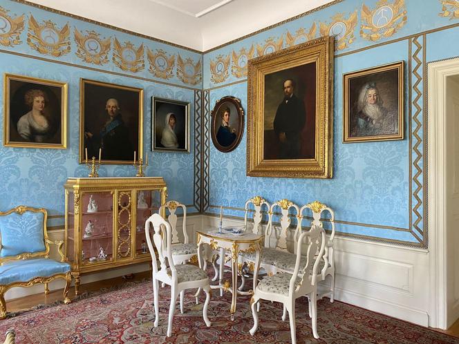 Pałac w Rogalinie zachwyca turystów. Znajduje się 20 kilometrów od Poznania 