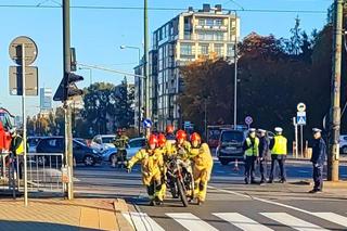 Poważny wypadek na Mokotowie. Motocyklista w szpitalu