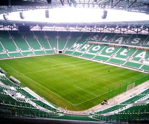 Jaki procent krzesełek wypełnia średnio Śląsk Wrocław? Frekwencja wysoka na tle ligi, niska na tle stadionu