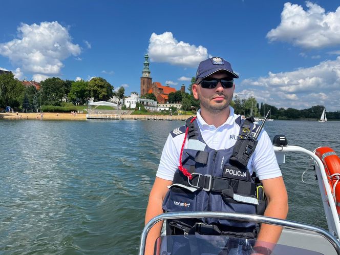 Policja w regionie czuwa nad bezpieczeństwem nad wodą