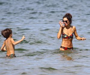 Marta Kaczyńska nad Bałykiem niczym grecka bogini!