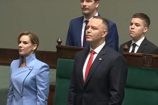 Kasia i Antek Nawroccy pod specjalną ochroną. Wszędzie „jedzie z nimi kilku oficerów”