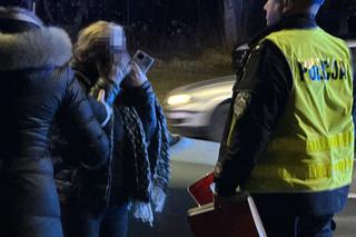 Audi huknęło w nią na przejściu. Przeleciała ponad 10 metrów