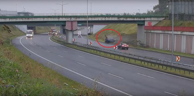 Poważny wypadek na Zakręcie Mistrzów na DTŚ. Samochód wyleciał w powietrze [WIDEO]