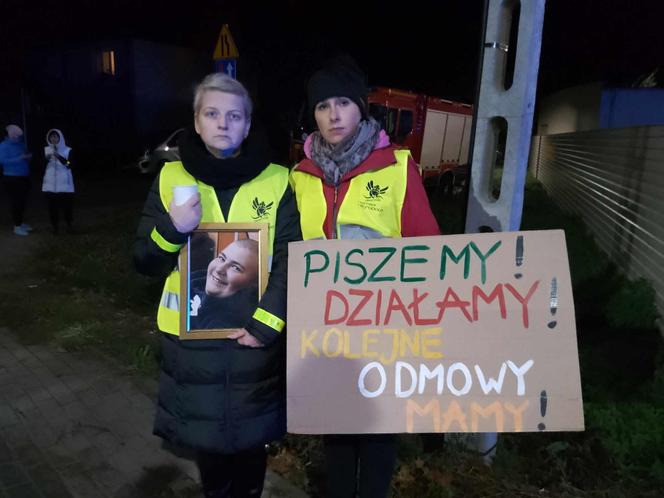 Protest na DK nr 80 po wypadku, w którym zginął 15-letni Kuba. Mieszkańcy zablokowali drogę