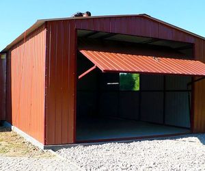 Garaż blaszany. Wybieramy lekki garaż z blachy