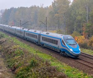 Nowa funkcjonalność dla pasażerów PKP Intercity! W Google Maps pojawiła się funkcja „Kup bilet”