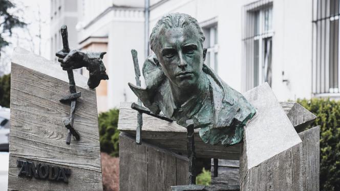  Anoda ma pomnik w Warszawie. Bohater powstania warszawskiego upamiętniony przy Ministerstwie Sprawiedliwości 