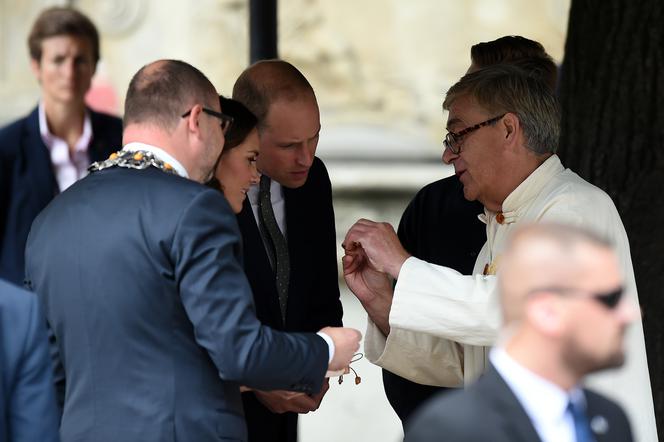 Elegancki i oryginalny prezent? Tylko z bursztynem!