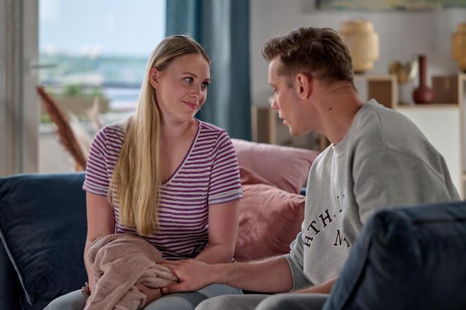 Na Wspólnej odc. 4080. Darek Żbik (Michał Mikołajczak), Daria (Patrycja Topajew)