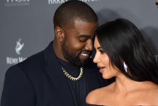 Kim Kardashian broni Kanye Westa i udowadnia, że to nie on jeździł na koniu udając Jezusa! Czyżby?