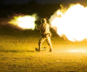 Strzelanie z granatnika Carl Gustaf M4