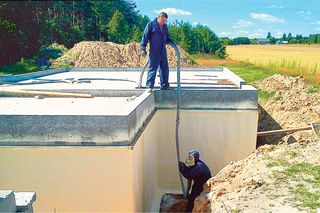 Piana poliuretanowa do izolacji fundamentów i ścian podziemnych