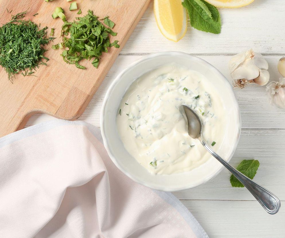 jajka w sosie wiosennym,