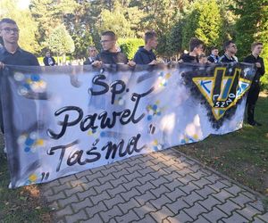 Tłum ludzi pożegnał Taśmę. Był jednym z najwierniejszych kibiców Unii Leszno