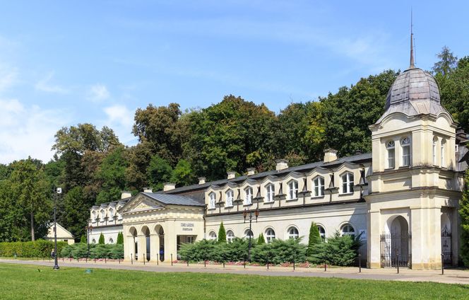Sanatorium "Stare Łazienki"