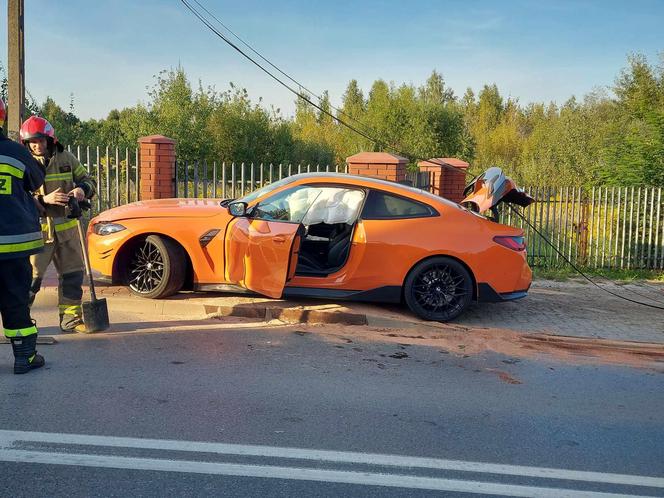 Starachowice: Kierowca wjechał w latarnię