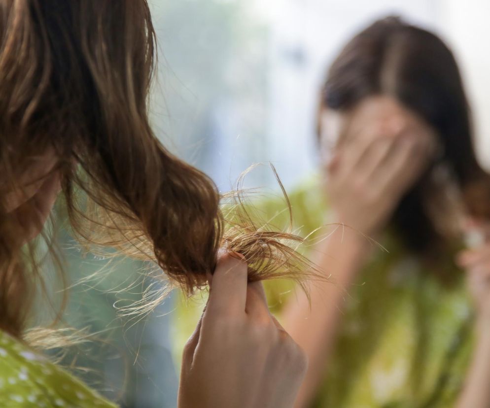 Jak ratować włosy zniszczone przez sól i słońce? 5 ważnych zasad