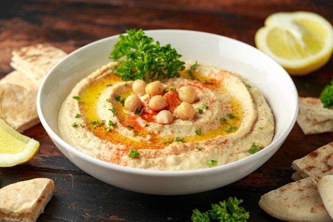 Libański hummus. Przepis na oryginalną, bliskowschodnią pastę z ciecierzycy