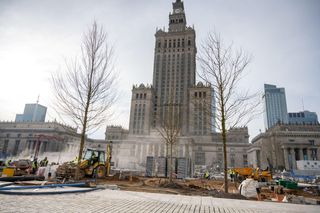 Pod Pałacem Kultury trwają intensywne prace. Kiedy plac Centralny będzie gotowy?