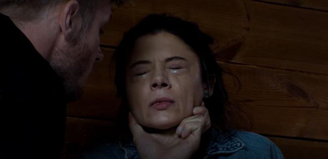 M jak miłość. Artur (Tomasz Ciachorowski), Iza (Adriana Kalska)