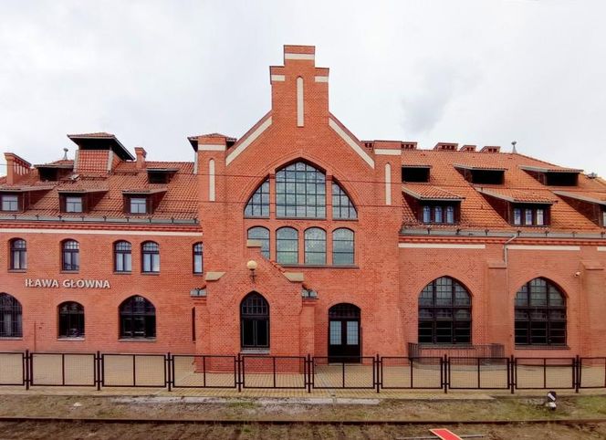 To najładniejszy dworzec kolejowy w woj. warmińsko-mazurskim. "Wyróżnia się na tle współczesnych obiektów"