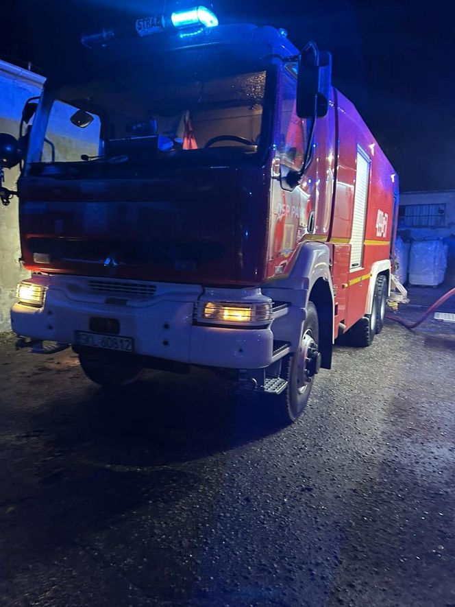 Kalej. Pożar hali produkcyjnej choinek sztucznych