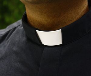 Ksiądz oskarżony o ohydne czyny! Zapadła decyzja