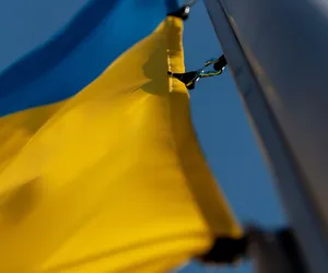 Zrywał ukraińskie flagi i obrażał Ukraińców w sieci. Zapadł wyrok 