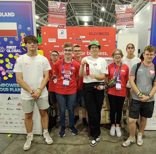 Robotycy z Kraśnika jednymi z najlepszych na świecie. Zawodnicy wracają z sukcesem z Singapuru