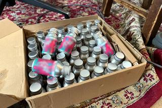 Zatrzymali 29-latka na Żoliborzu. W domu miał magazyn, jak z filmu o kolumbijskiej mafii