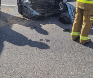 Wypadek na DK 10 pod Bydgoszczą. Trzy osoby trafiły do szpitala!
