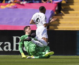 FC Barcelona - Real Madryt SKRÓT MECZU. Horror w stolicy Katalonii. Siedem bramek, górą podopieczni Flicka