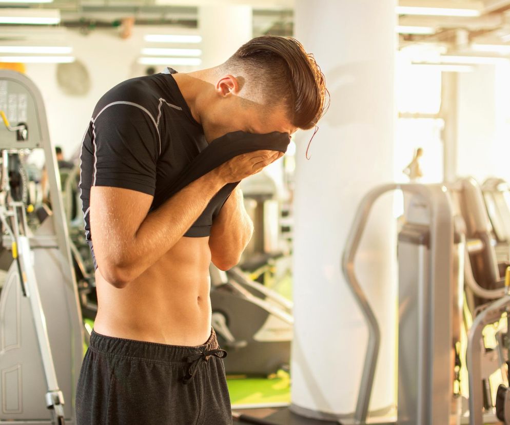 Sterydy z social mediów. Mężczyźni w pogoni za wyimaginowanym ideałem