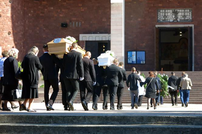 Pogrzeb ofiar tragedii przy Kasztanowej