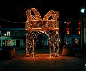 Lubelskie. Tu nie czekali na 6 grudnia! Na ulicach są już świątecznie iluminacje