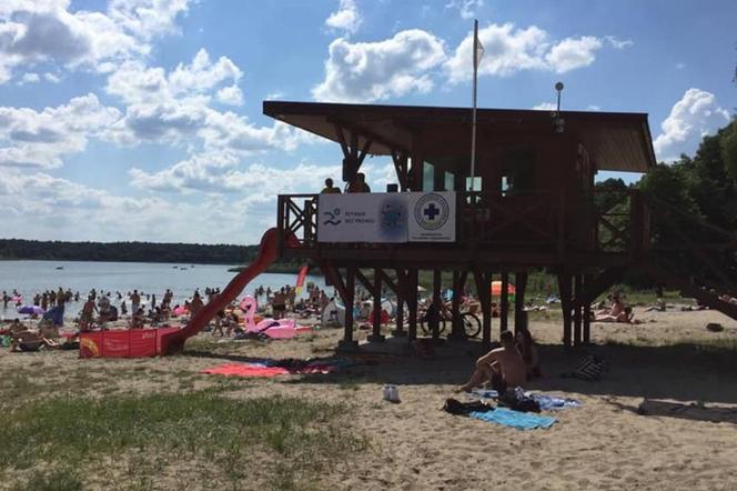 Kąpielisko nad jeziorem Borówno pod Bydgoszczą kolejny rok z rzędu jest lepsze od znanych nadmorskich plaż!