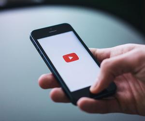 YouTube walczy nie tylko z AdBlockami. Teraz masowo anuluje niektórym członkostwo Premium