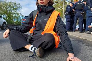 Ostatnie Pokolenie blokuje mosty 