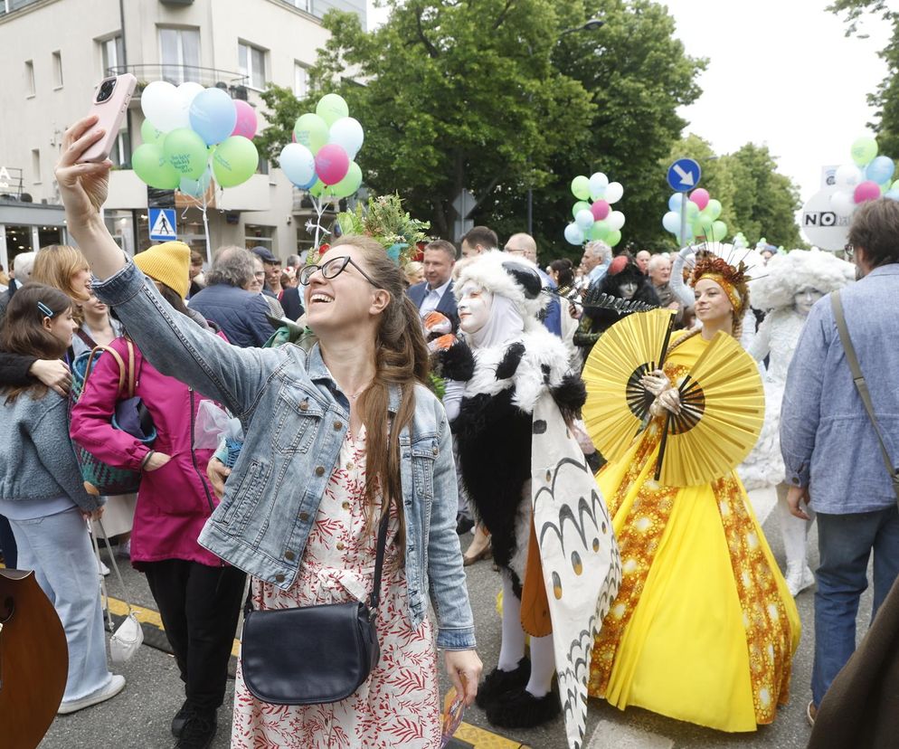 Święto Saskiej Kępy 2025. Kto szedł w paradzie na Francuskiej